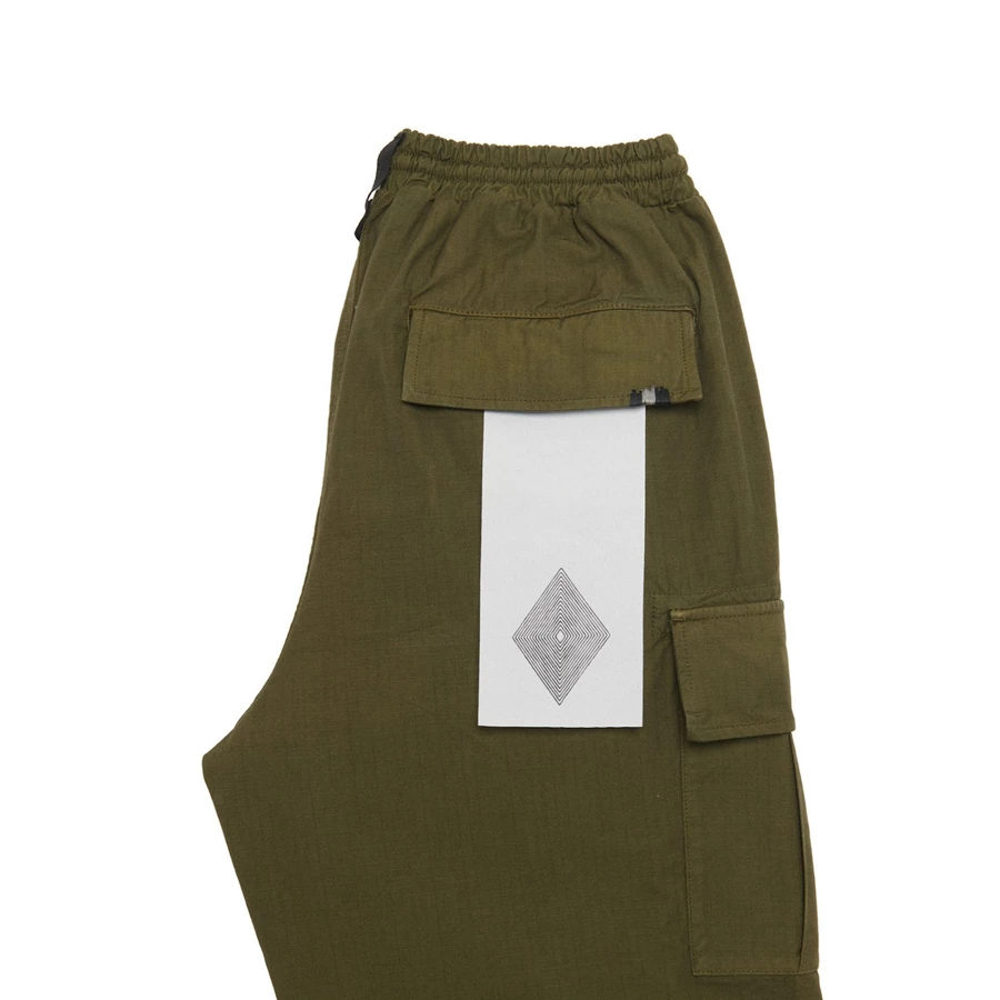 AMISH - BERMUDA CARGO ARMY GREEN NEW ARRIVALS 4 AMISH - BERMUDA CARGO ARMY GREEN NEW ARRIVALS