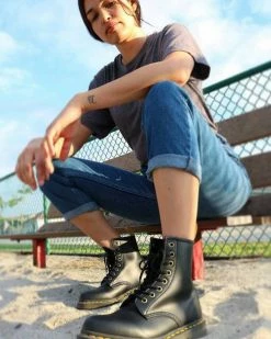 NEW ARRIVALS DR.MARTENS VEGAN 1460