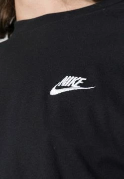 NIKE CLUB TEE APPAREL
