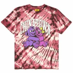 CHINATOWN MARKET CUTE ARC UV T-SHIRT RED