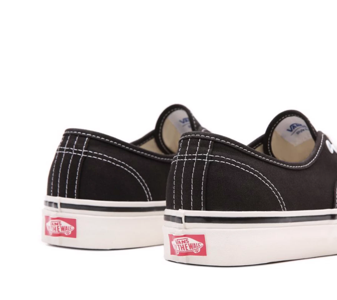 VANS AUTHENTIC 44DX BLACK NEW ARRIVALS 9 VANS AUTHENTIC 44DX BLACK NEW ARRIVALS