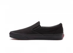 NEW ARRIVALS VANS CLASSIC SLIP-ON