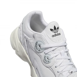 ADIDAS - ASTIR CLOUD WHITE