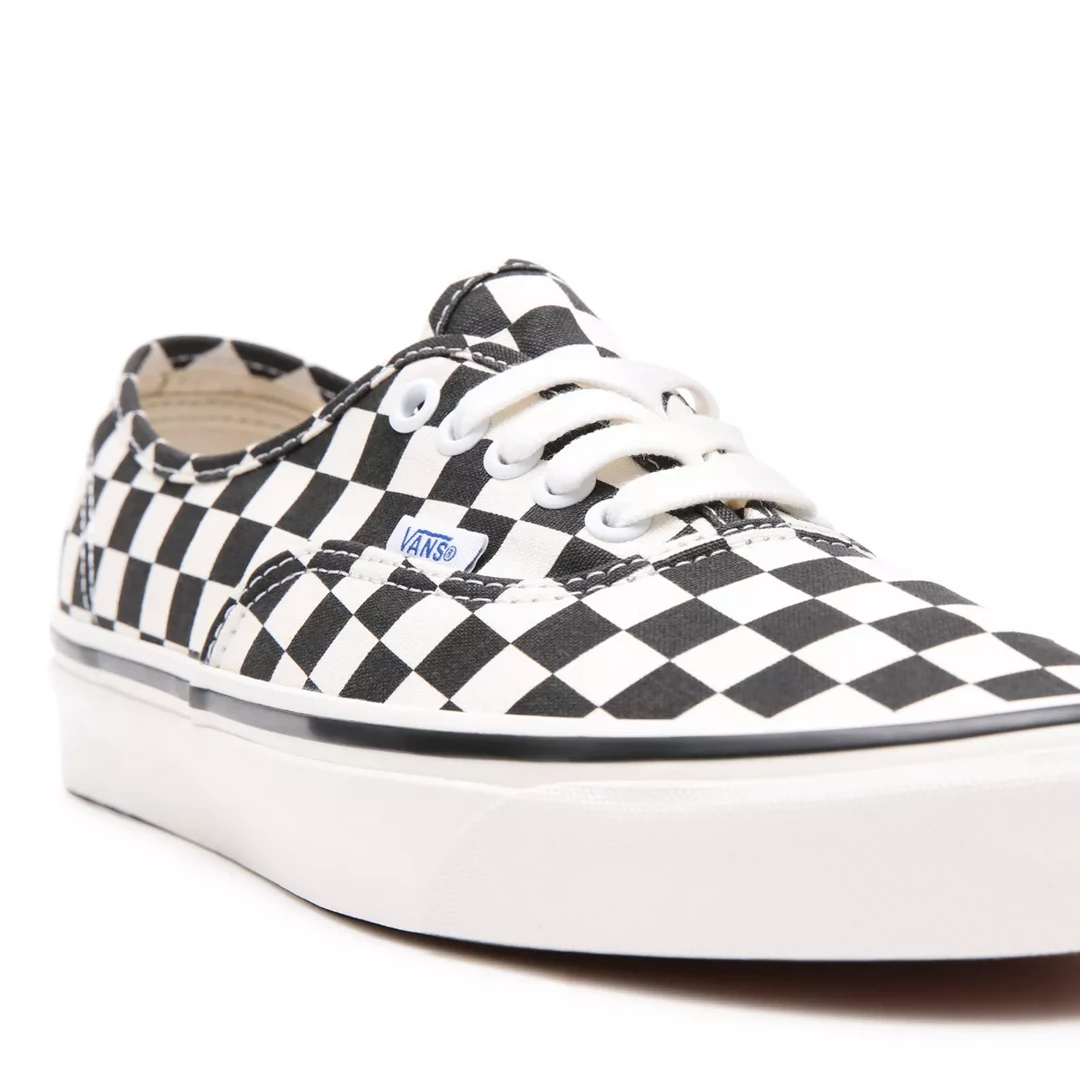 NEW ARRIVALS VANS ANAHEIM FACTORY AUTHENTIC 44 DX 8 NEW ARRIVALS VANS ANAHEIM FACTORY AUTHENTIC 44 DX