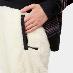 CARHARTT W' JACKSON SWEAT PANT WAX/ BLACK NEW ARRIVALS 9 CARHARTT W' JACKSON SWEAT PANT WAX/ BLACK NEW ARRIVALS